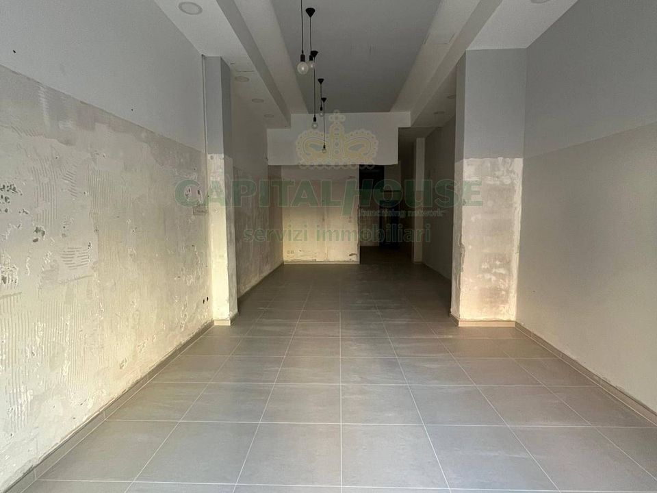 Erhvervsejendom i Avellino city, Avellino - foto 3