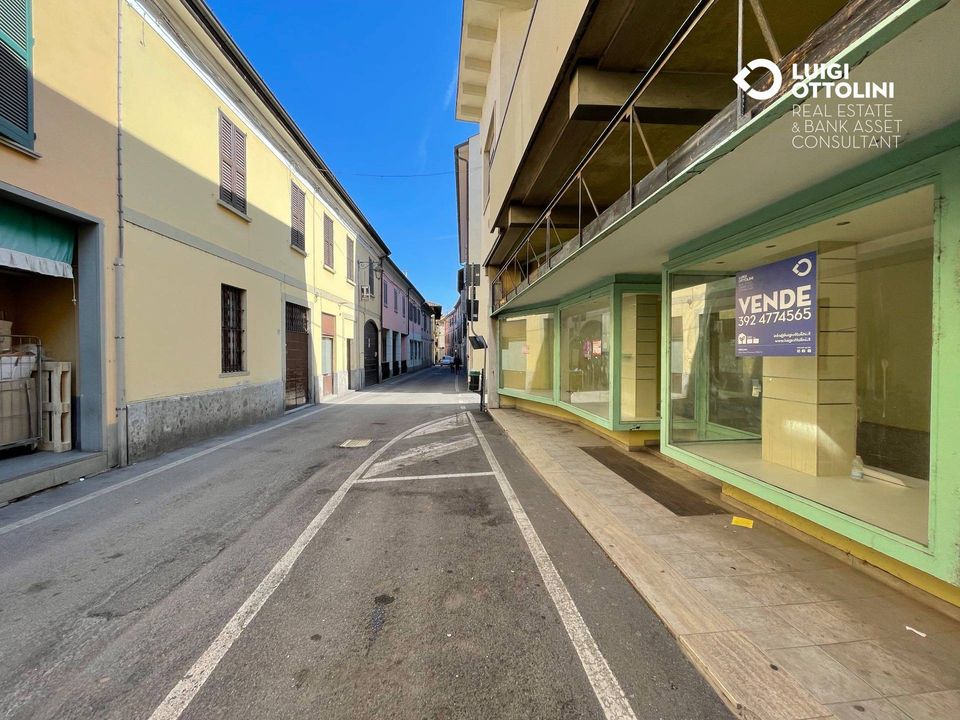 Erhvervsejendom i Vaprio d'Adda, Milan - foto 1