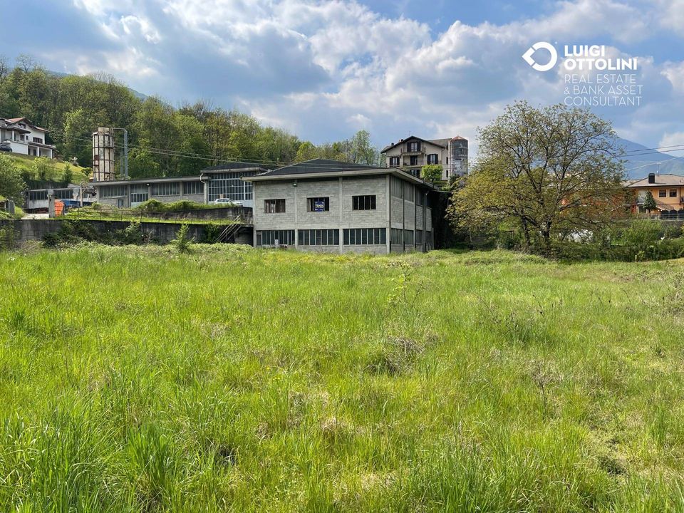 Erhvervsejendom i Sant'Omobono Terme, Bergamo - foto 1
