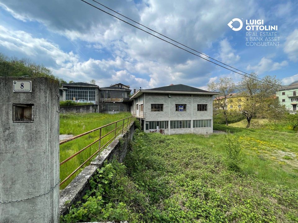 Erhvervsejendom i Sant'Omobono Terme, Bergamo - foto 3