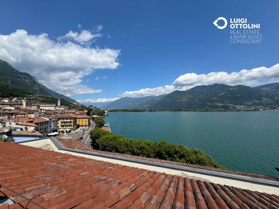 L'establiment comercial a Lovere, Bergamo - foto 1
