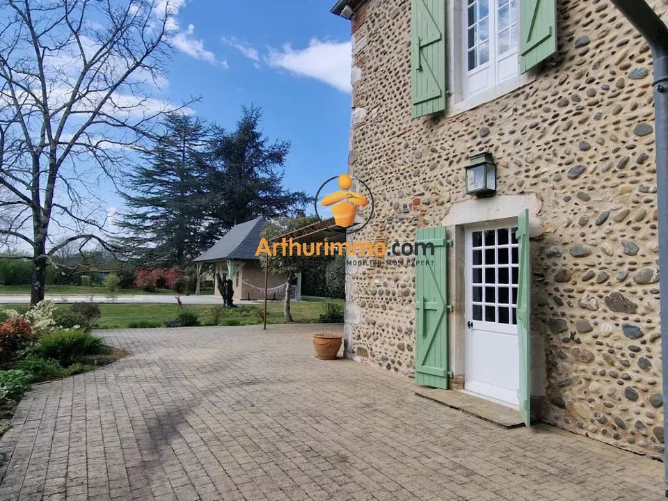 Villa - Artiguelouve, Pyrenees-Atlantiques - photo 2