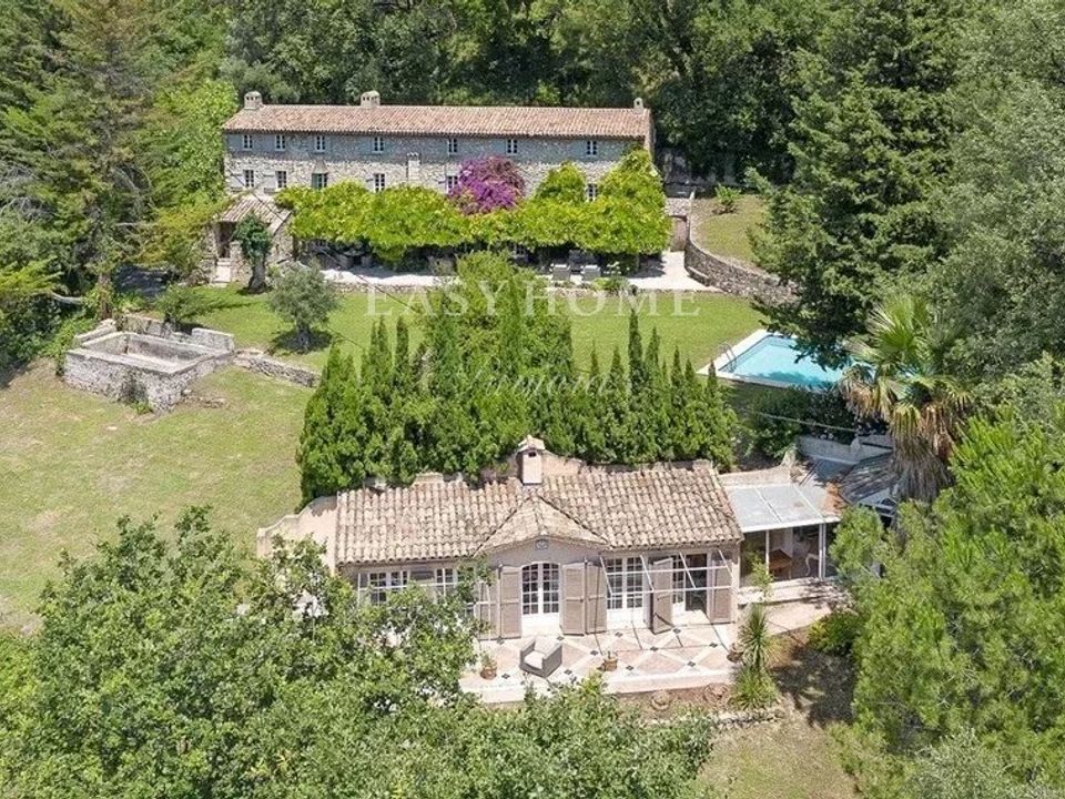 Villa i Chateauneuf-Grasse, Alpes-Maritimes - foto 1