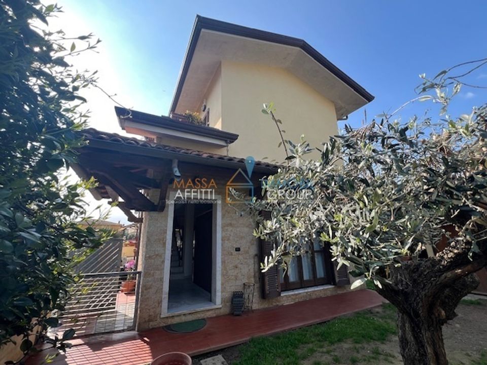 Villa i Massa, Massa and Carrara - foto 1