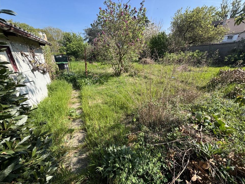Grundstück in Sainte-Geneviève-des-Bois, Essonne - Foto 1