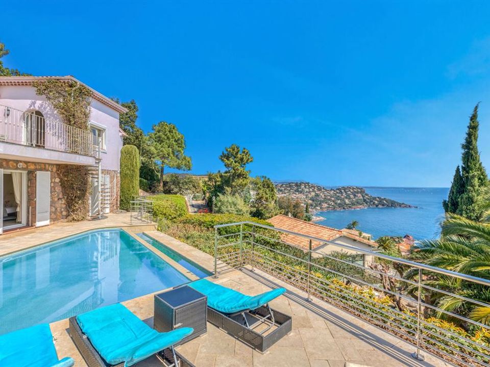Villa i Saint-Raphael, Var - foto 1