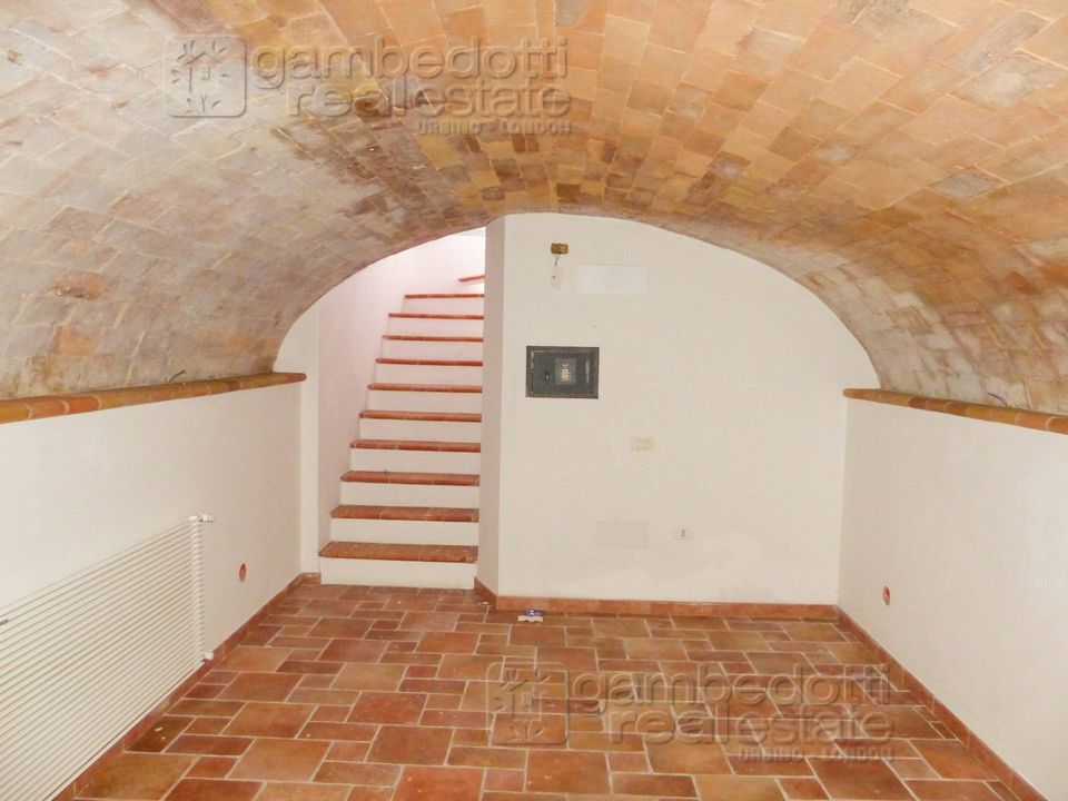 Erhvervsejendom i Sant'Angelo in Vado, Pesaro and Urbino - foto 3