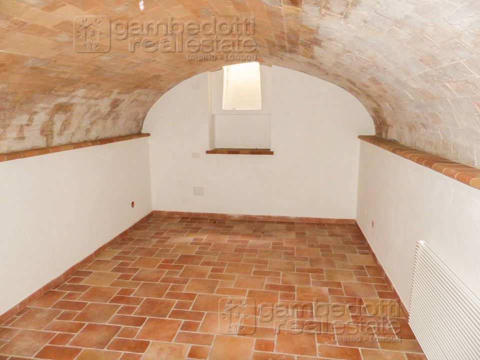Erhvervsejendom i Sant'Angelo in Vado, Pesaro and Urbino - foto 4
