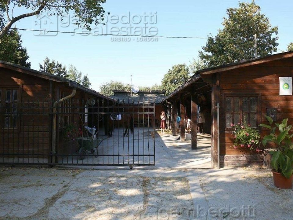 Erhvervsejendom i Pesaro, Pesaro and Urbino - foto 3