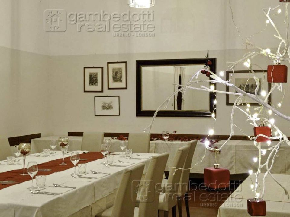 Propriedade comercial em Urbino, Pesaro and Urbino - foto 4