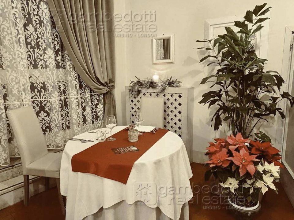 Propriedade comercial em Urbino, Pesaro and Urbino - foto 5