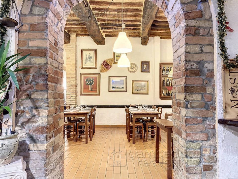 Propriedade comercial em Urbino, Pesaro and Urbino - foto 4