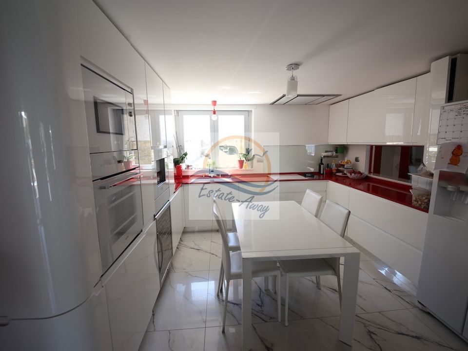 Villa i Vallecrosia, Imperia - foto 5