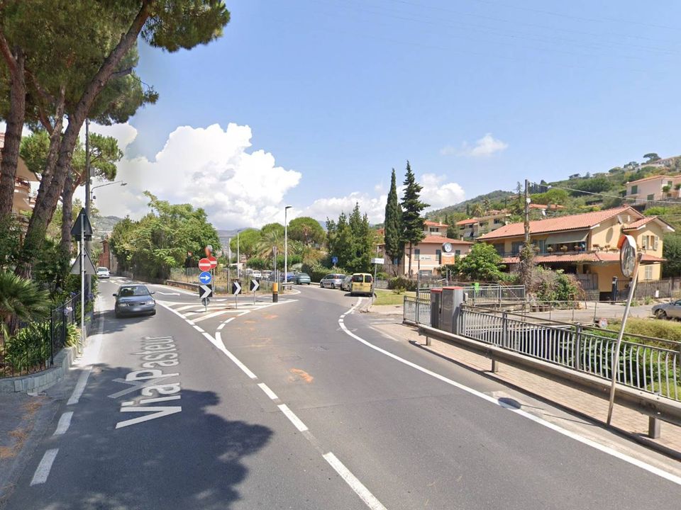 Parkeringsplass i Bordighera, Imperia - bilde 4