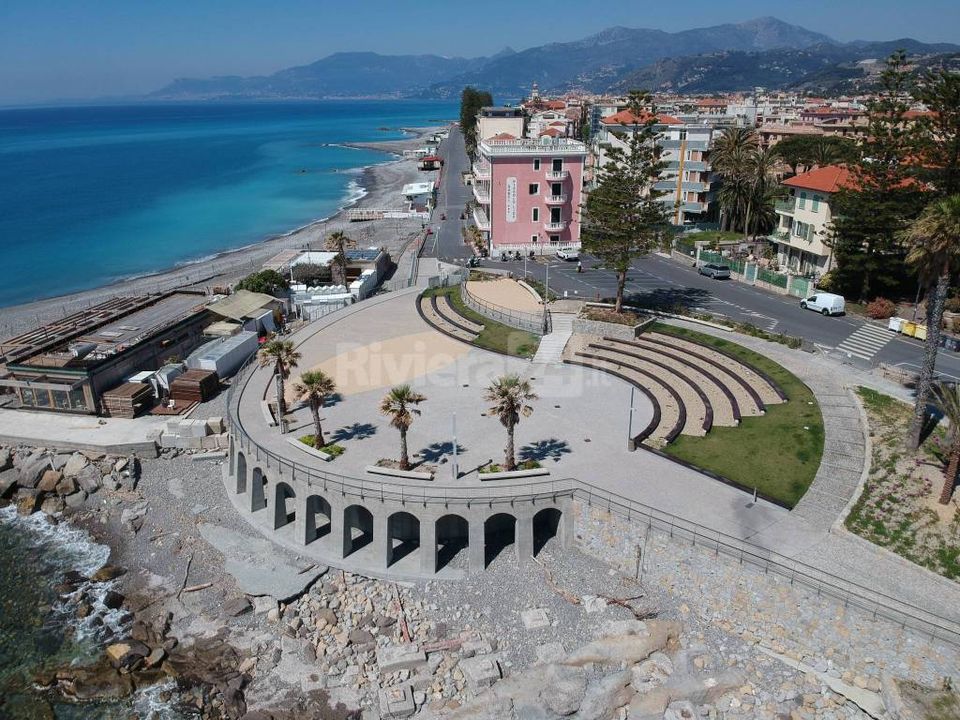 Erhvervsejendom i Bordighera, Imperia - foto 3