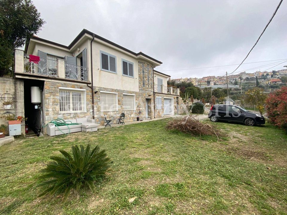 Villa i Ospedaletti, Imperia - foto 2