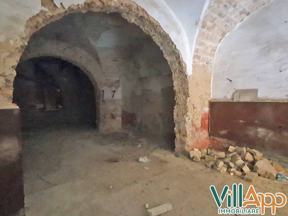 Erhvervsejendom i Fondi, Latina - foto 2