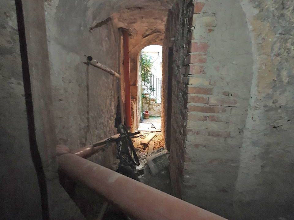 Erhvervsejendom i Fondi, Latina - foto 5