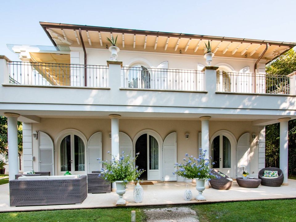 Villa a Pietrasanta, Lucca - foto 1