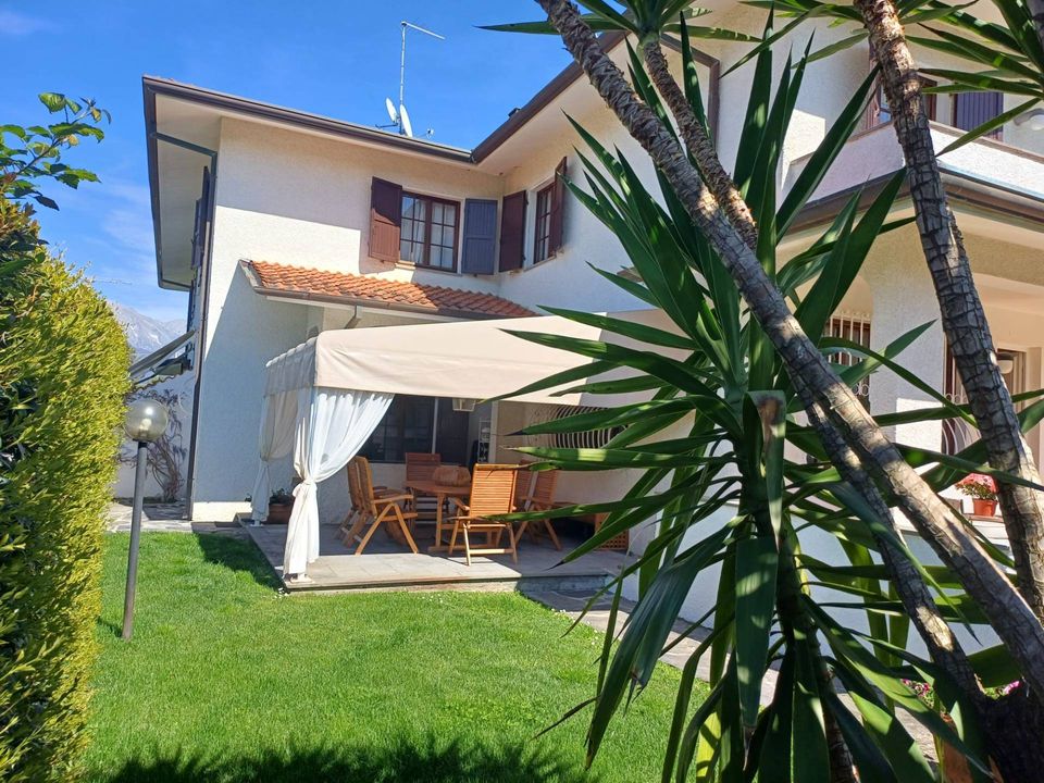 Villa a Forte dei Marmi, Lucca - foto 1