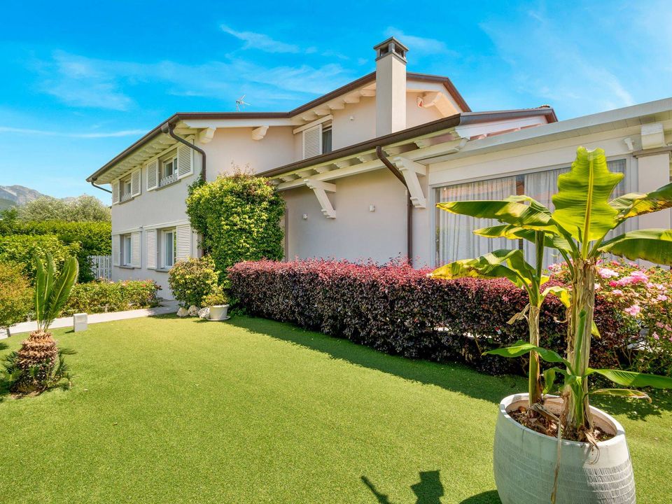 Villa i Forte dei Marmi, Lucca - foto 1
