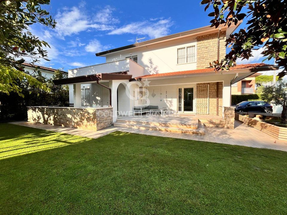 Villa i Forte dei Marmi, Lucca - foto 1