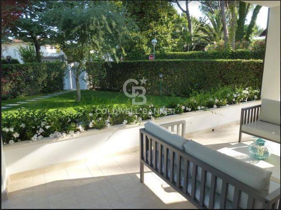 Villa in Forte dei Marmi, Lucca - photo 3