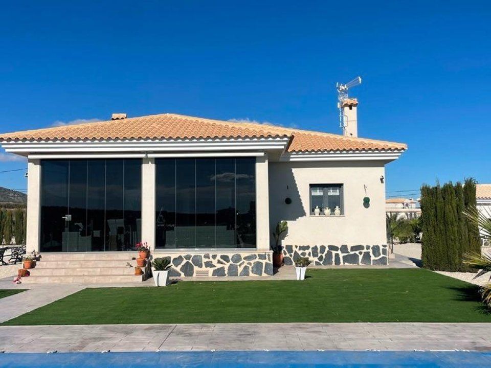 Villa i Pinoso, Alicante - foto 1