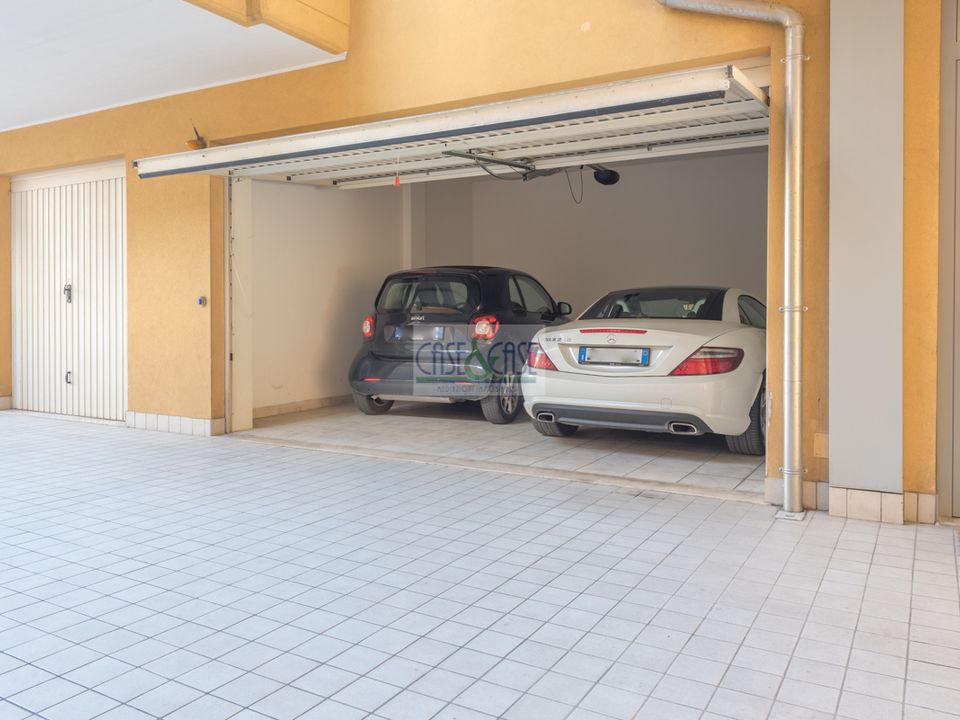 Parkeringsplads i Pescara, Pescara - foto 2