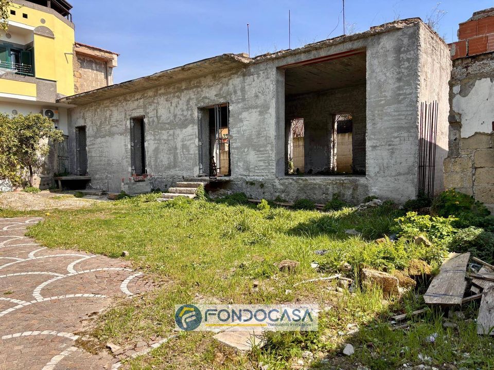 Villa i Sant'Antimo, Naples - bilde 1