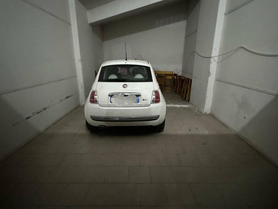 Parkeringsplads i Salerno, Salerno - foto 3