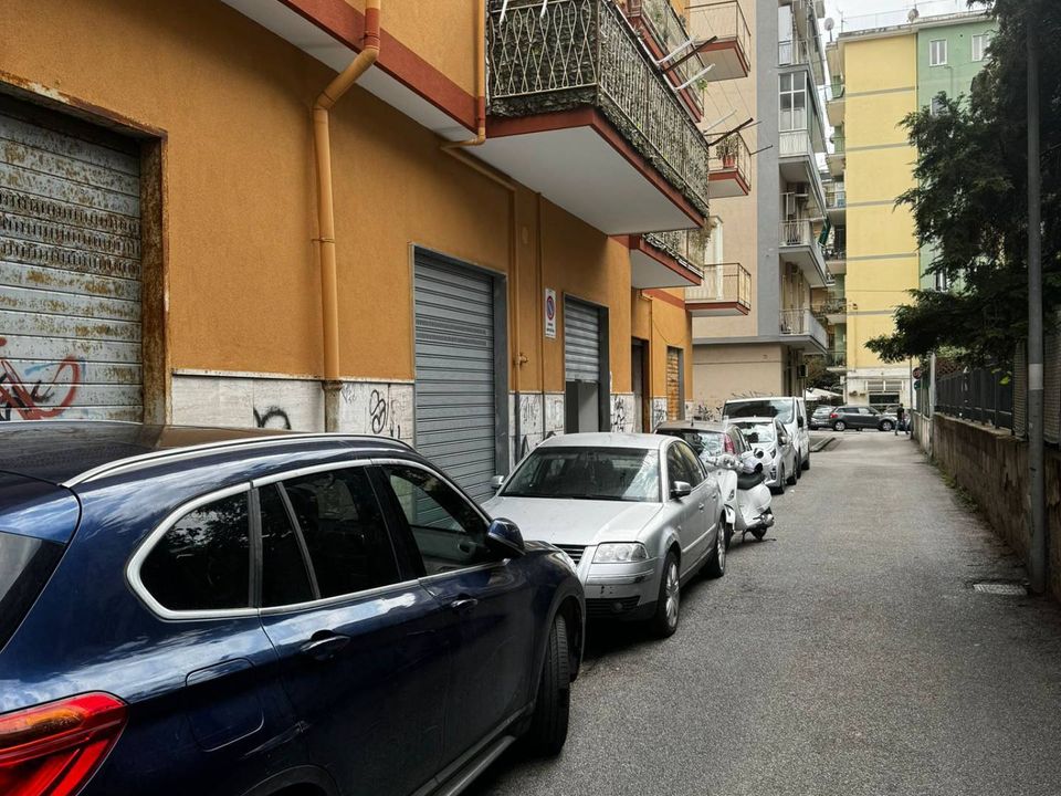 Parkeringsplads i Salerno, Salerno - foto 1