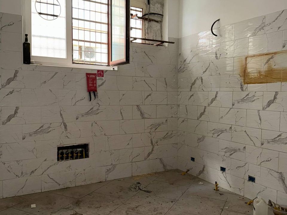 L'establiment comercial a Salerno, Salerno - foto 4
