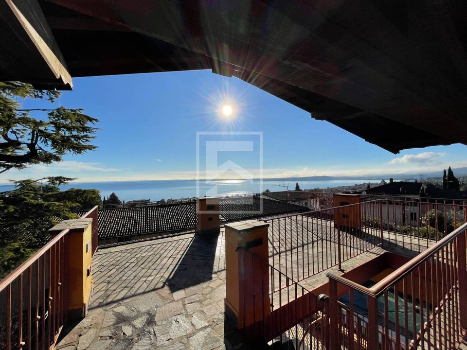 Villa i Moniga del Garda, Brescia - foto 1