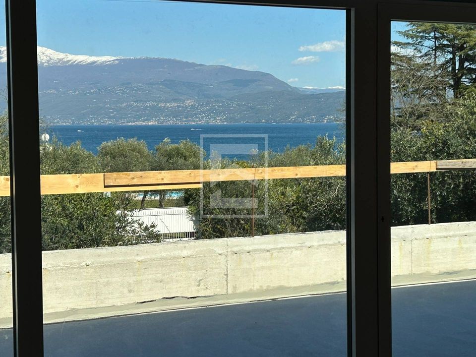Villa i Manerba Del Garda, Brescia - bilde 1