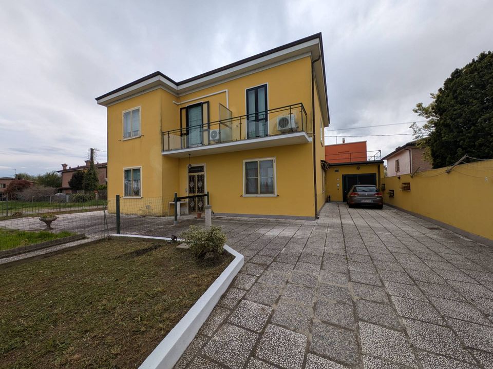Villa i Ferrara, Ferrara - foto 1