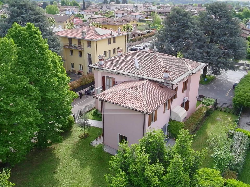 Villa i Prevalle, Brescia - foto 1