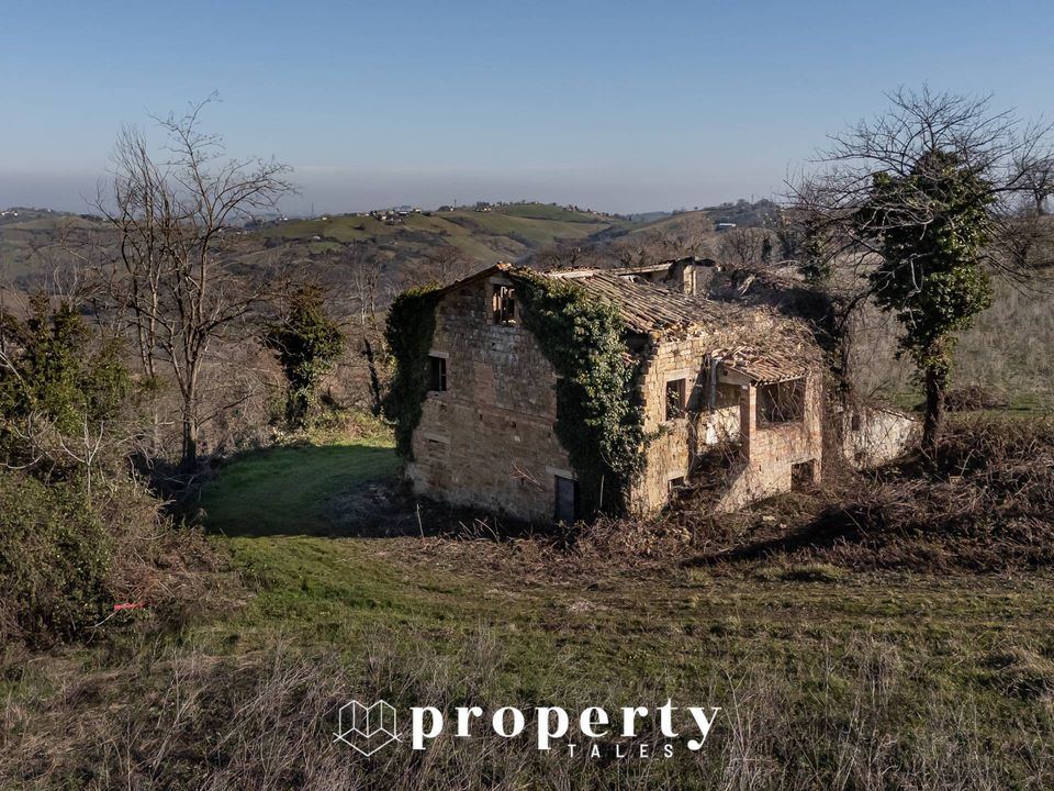 Landejendom i San Ginesio, Macerata - foto 1
