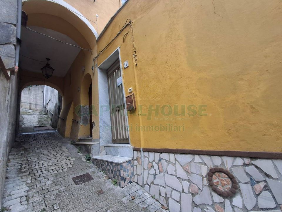 Villa i Mercato San Severino, Salerno - bilde 1