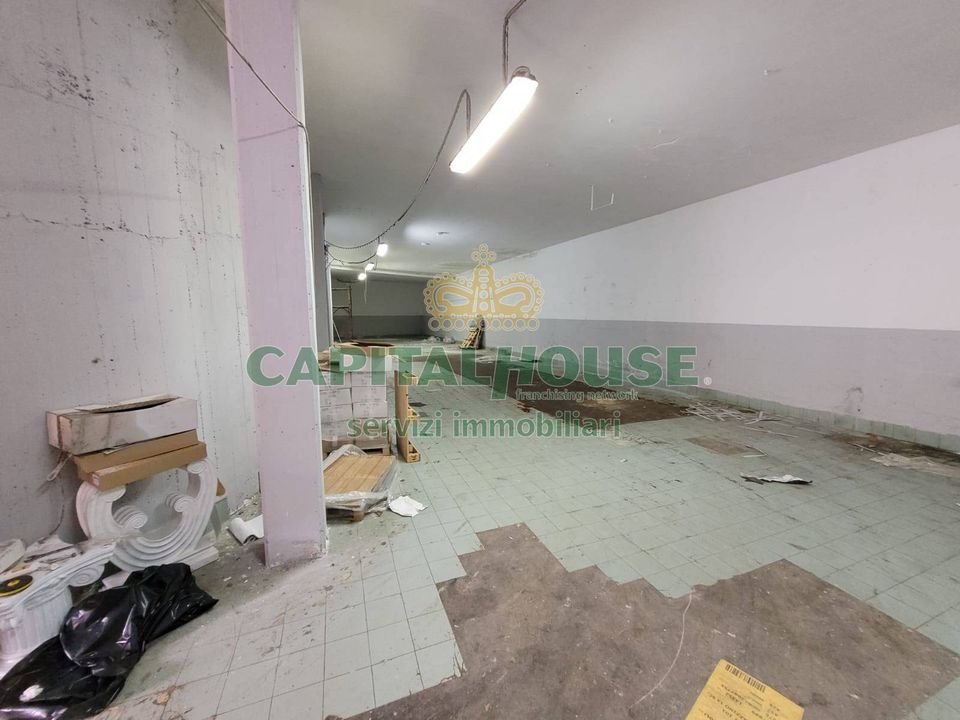 L'establiment comercial a Siano, Salerno - foto 2
