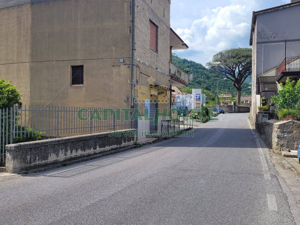 Helårsgrund i Mercato San Severino, Salerno - foto 2