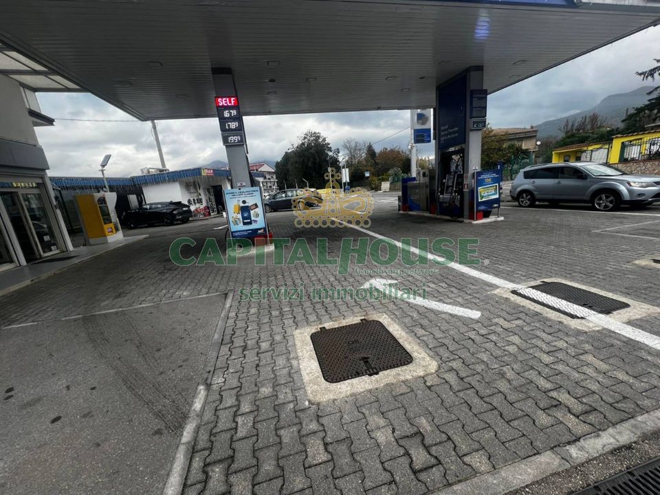 Erhvervsejendom i Fisciano, Salerno - foto 1