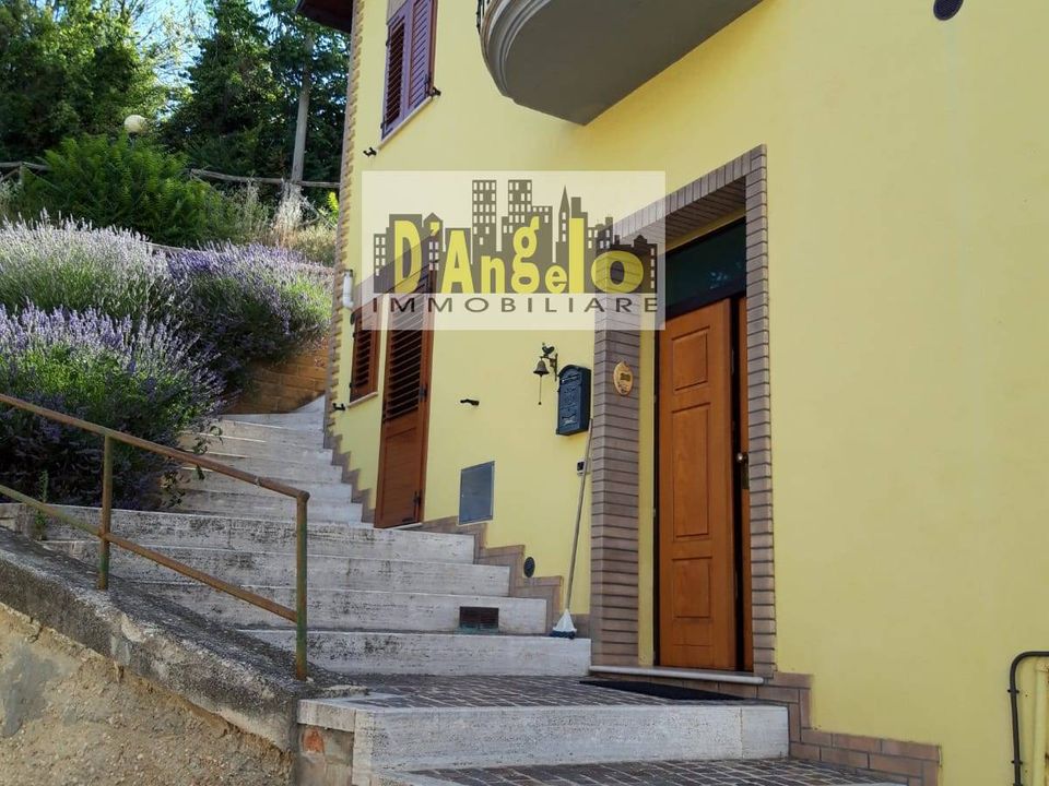 Villa i Rotella, Ascoli Piceno - foto 1