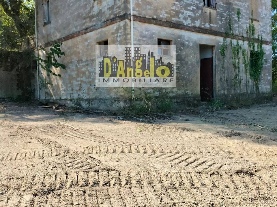 Landejendom i Montefiore dell'Aso, Ascoli Piceno - foto 1
