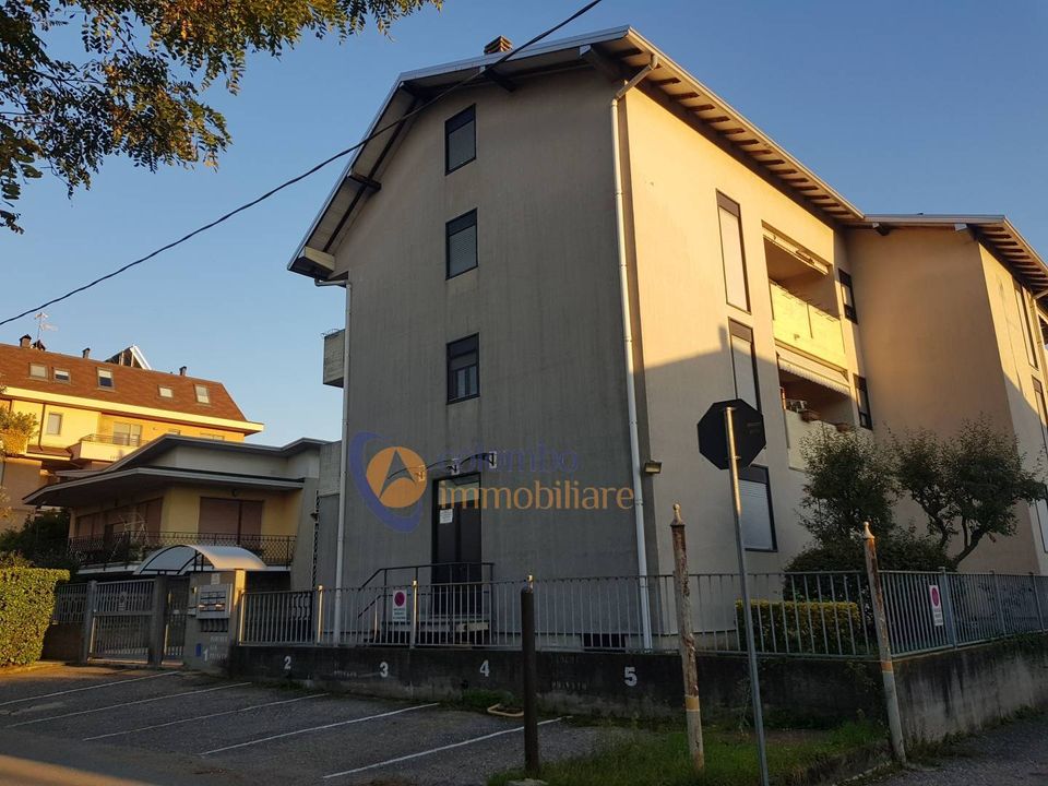 Erhvervsejendom i Busto Arsizio, Varese - foto 1