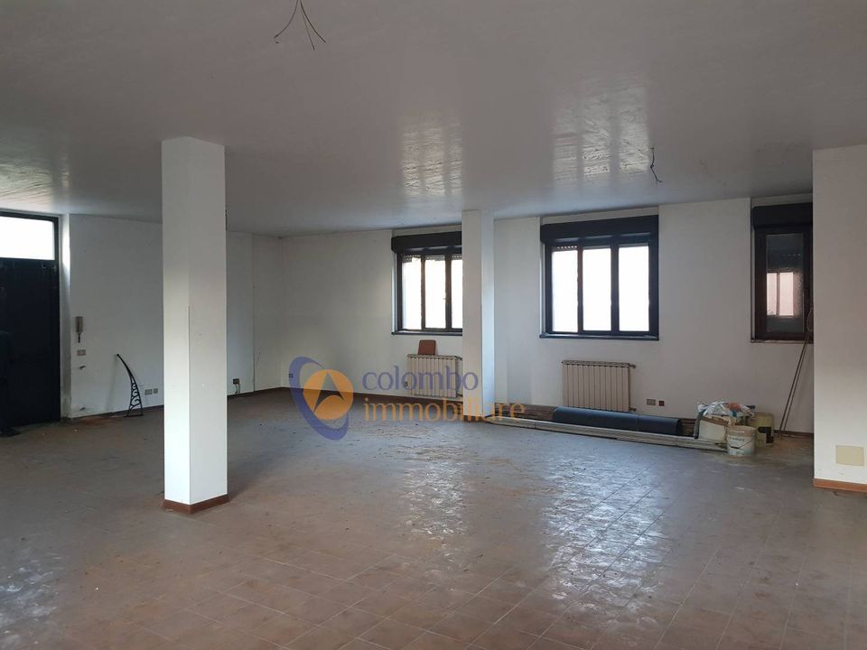 Erhvervsejendom i Busto Arsizio, Varese - foto 4