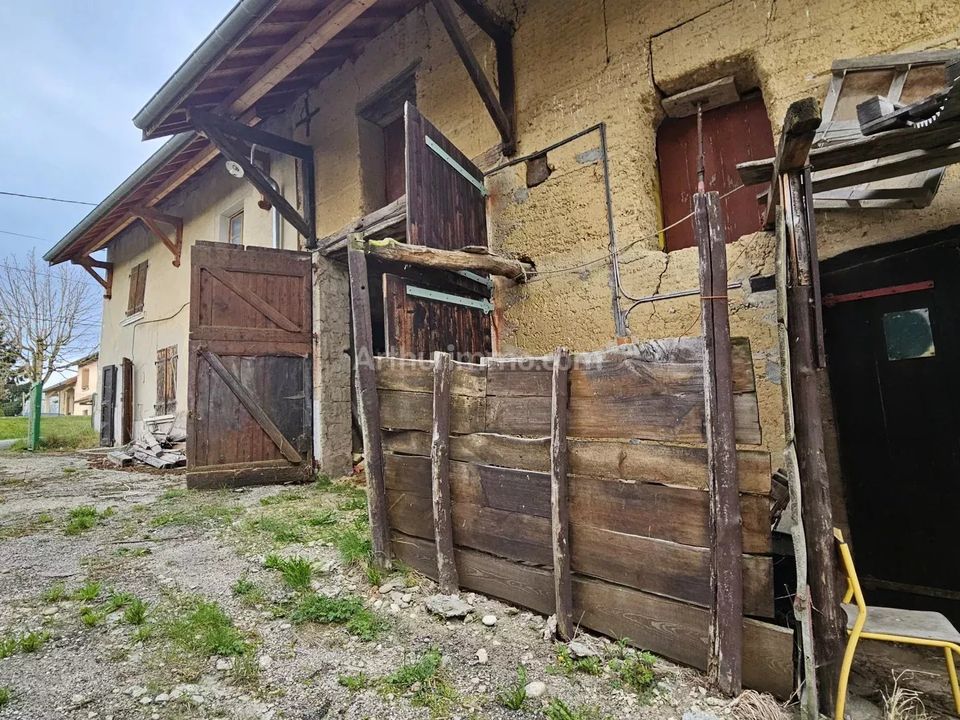 Villa i Les Abrets en Dauphine, Isere - foto 1