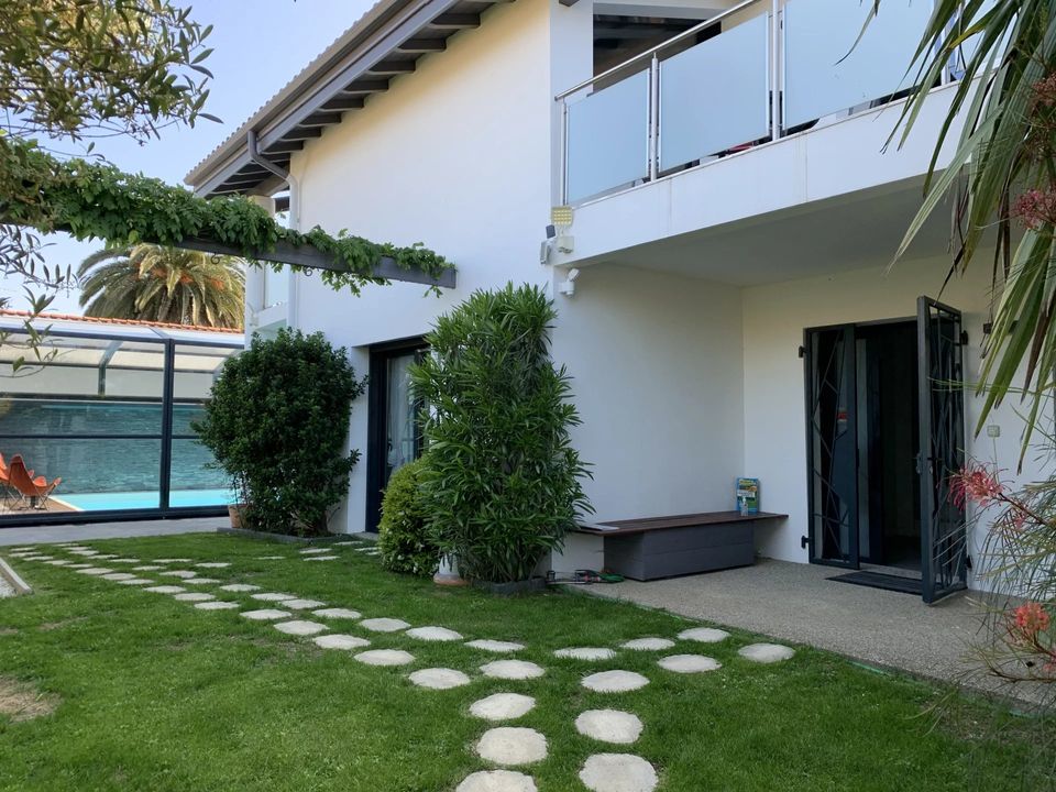 Villa i Saint-Jean-de-Luz, Pyrenees-Atlantiques - foto 1
