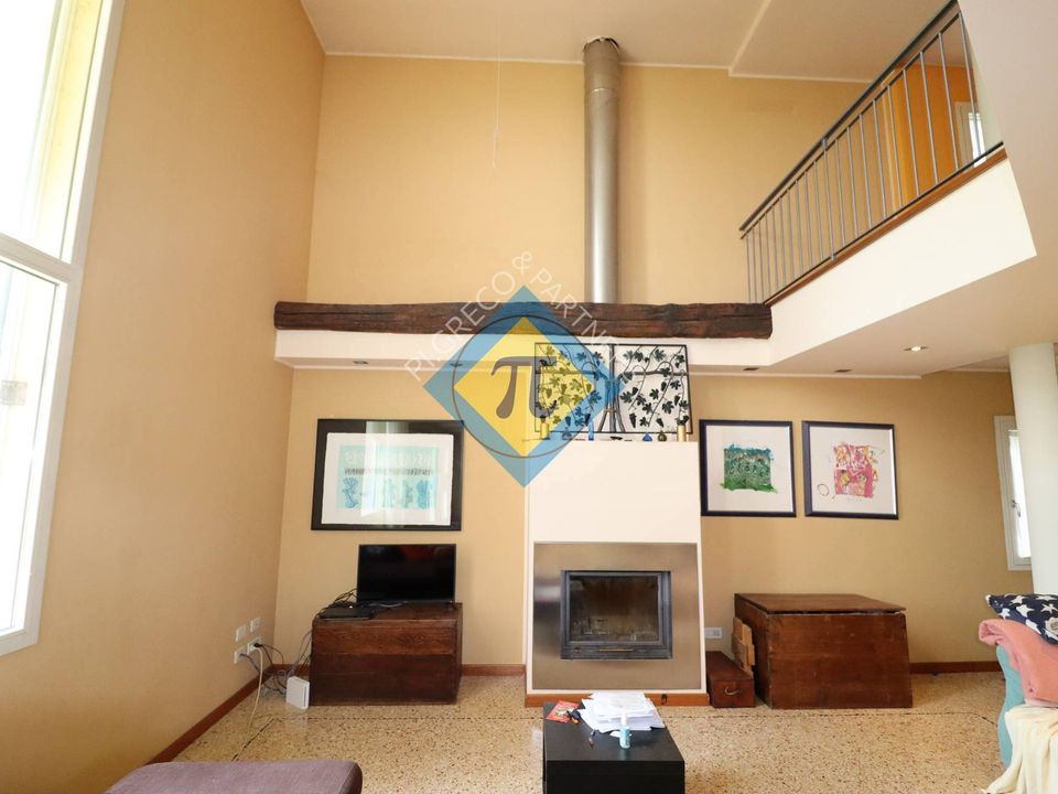 Villa i Cordenons, Pordenone - foto 1
