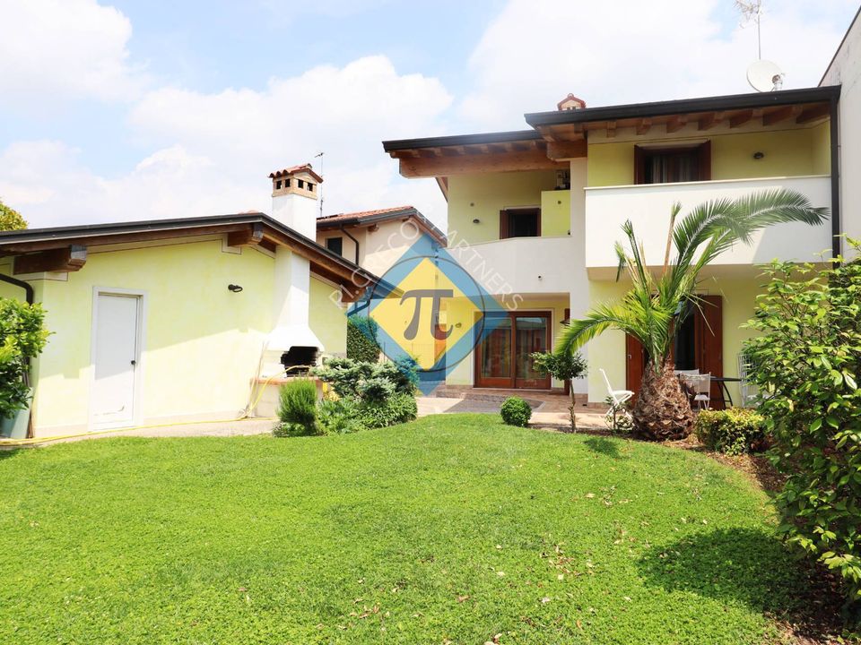Villa i Pordenone, Pordenone - foto 1